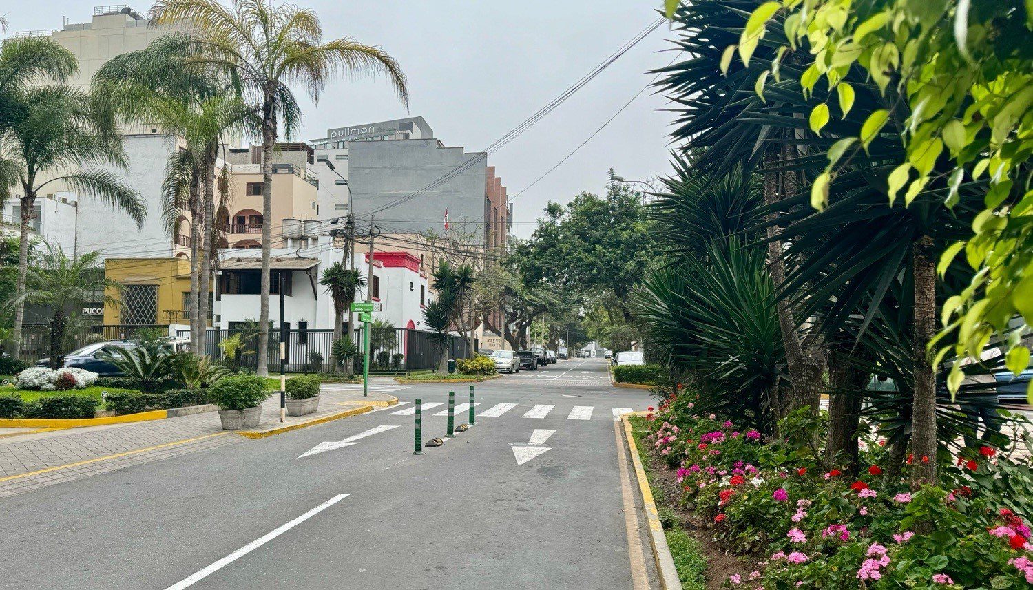 Lima Peru Bollard